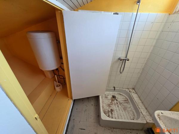 Maison atypique avec charme à réinventer en Plein Aspet