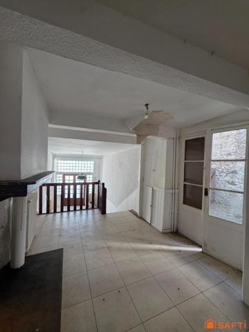 Maison atypique avec charme à réinventer en Plein Aspet