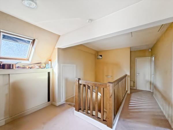 Maison d'architecte de 1972 de 182m² habitables