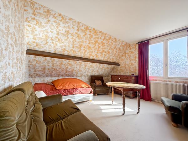 Maison d'architecte de 1972 de 182m² habitables