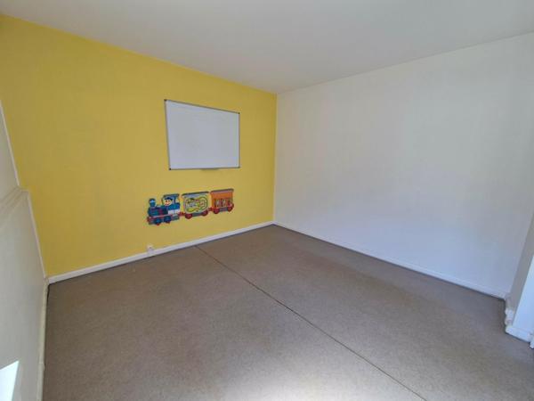 Appartement à SAINT-ETIENNE, 42100 - 7 pièces 110m²