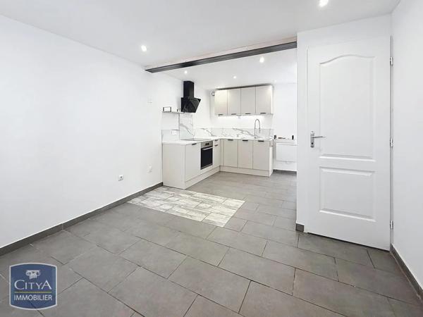 Appartement à louer 3 pièces 52.67m² Jeumont (59460)
