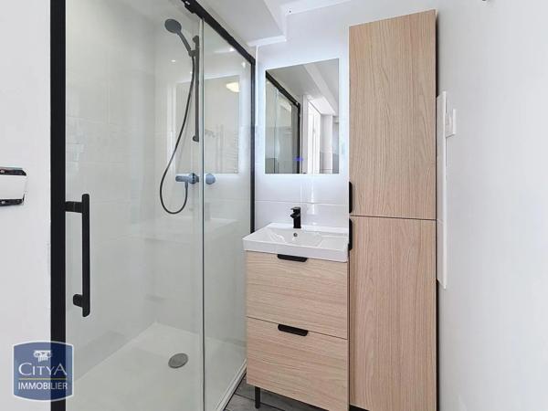 Appartement à louer 3 pièces 52.67m² Jeumont (59460)
