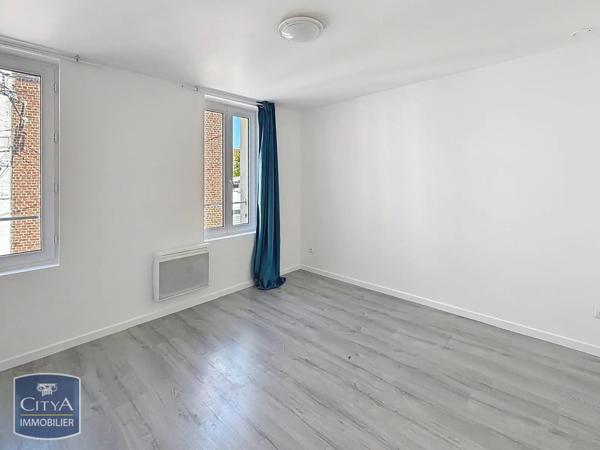 Appartement à louer 3 pièces 52.67m² Jeumont (59460)