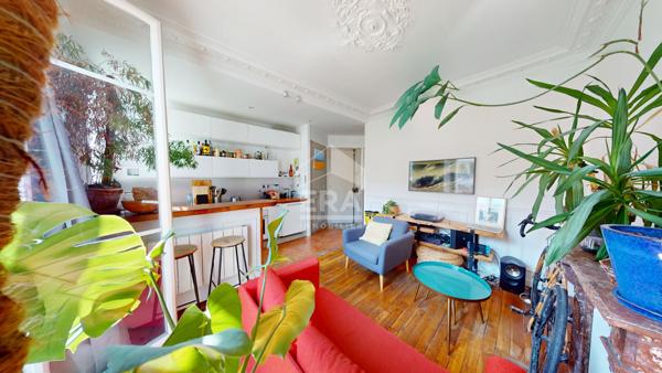 Appartement Paris 2 pièces  de 33 m²  avec balcon de 3 m²