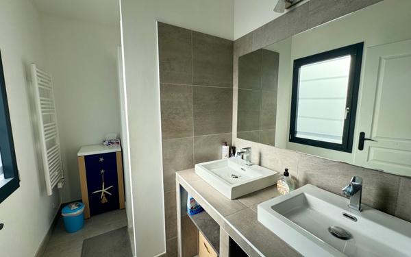 Maison à vendre    5 pièces • 143 m2 Mérignac