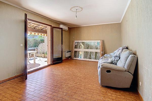 A VENDRE ! Maison d'environ 65 m² sur un terrain de 574 m² !