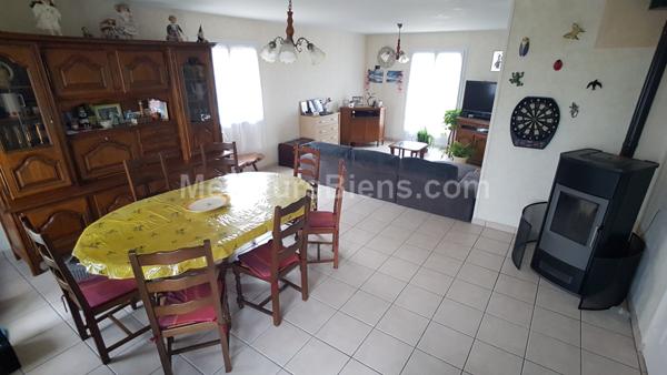 Plain pied, 3 chambres.