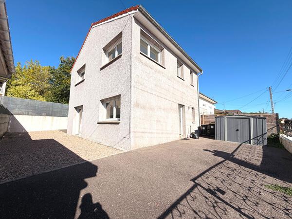 À LOUER - Maison récente 5 pièces avec cour à Rosières-aux-Salines