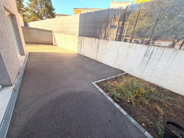 À LOUER - Maison récente 5 pièces avec cour à Rosières-aux-Salines