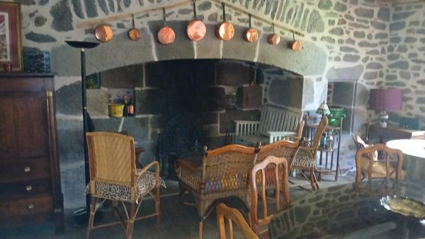 SUPERBE MAISON DE CARACTERE RENOVEE Ally (15700)