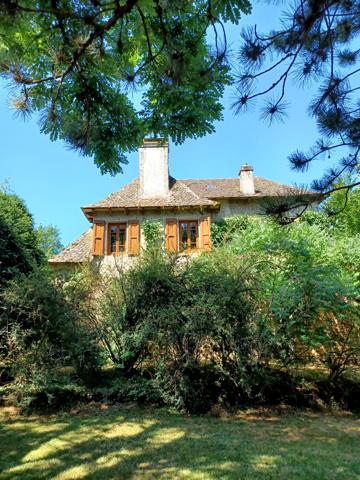 SUPERBE MAISON DE CARACTERE RENOVEE Ally (15700)