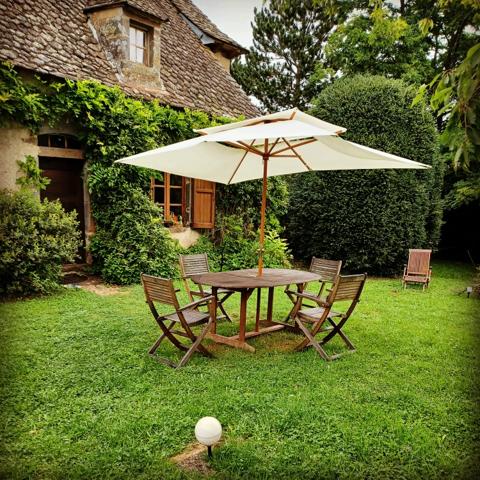 SUPERBE MAISON DE CARACTERE RENOVEE Ally (15700)