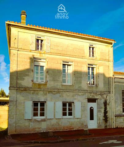 Maison 10 pièce(s) 5 chambre(s) 260 m²