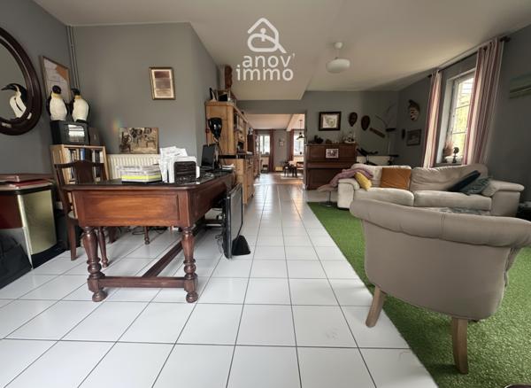 Maison 10 pièce(s) 5 chambre(s) 260 m²