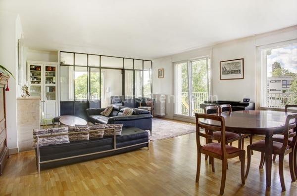 Meudon Bellevue. Appartement 6p dernier étage très calme avec balcons et vues