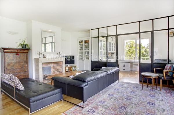 Meudon Bellevue. Appartement 6p dernier étage très calme avec balcons et vues