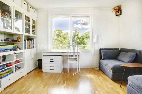 Meudon Bellevue. Appartement 6p dernier étage très calme avec balcons et vues