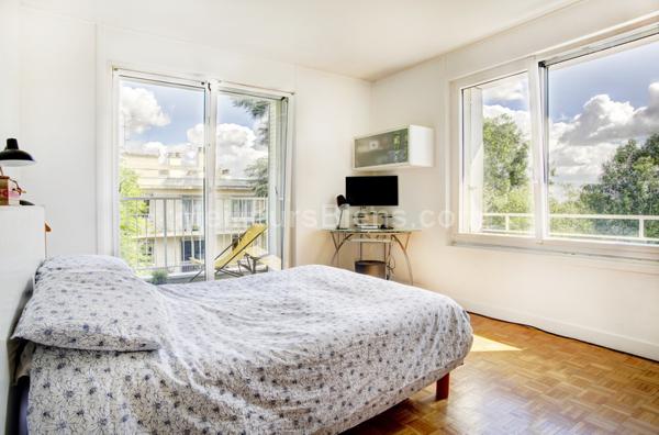 Meudon Bellevue. Appartement 6p dernier étage très calme avec balcons et vues