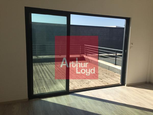 Location de bureau avec terrasse de 42 m² Boé