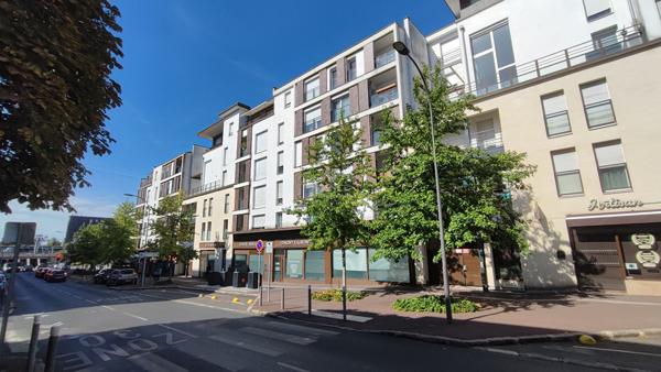 Deux pièces à deux pas de la gare d'Ermont-Eaubonne dans une résidence récente ! 239 000 € **  - Référence  26-3899