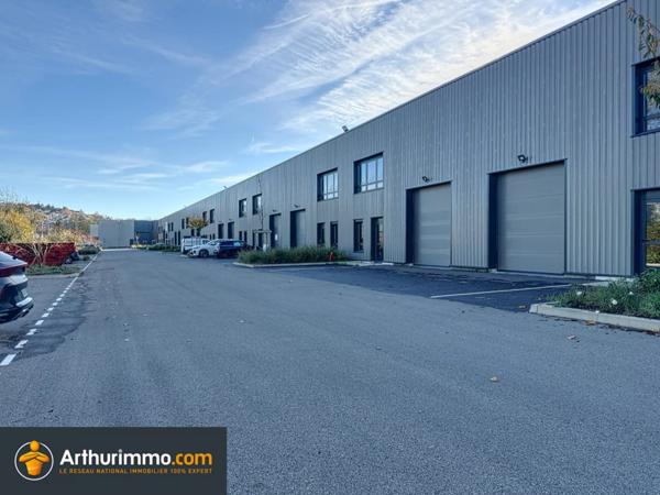 Location Local commercial 234 m2 à Bourgoin-Jallieu