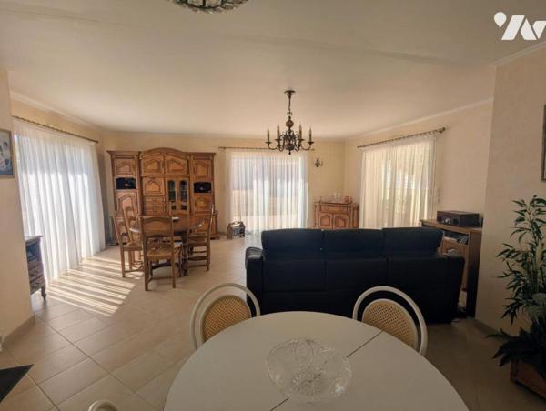 Maison de plain-pied de 91,87 m² avec grand garage – Parcelle de 592 m²