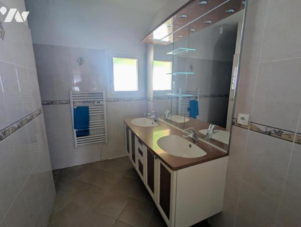 Maison de plain-pied de 91,87 m² avec grand garage – Parcelle de 592 m²