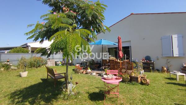 Maison LES MATHES de plain pied à proximité du centre ville