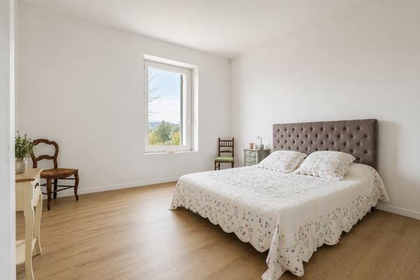 Mas en pierre avec salle de réception de 240 m² . Gîtes .Mariages . Entre Uzès et Orange Uzes