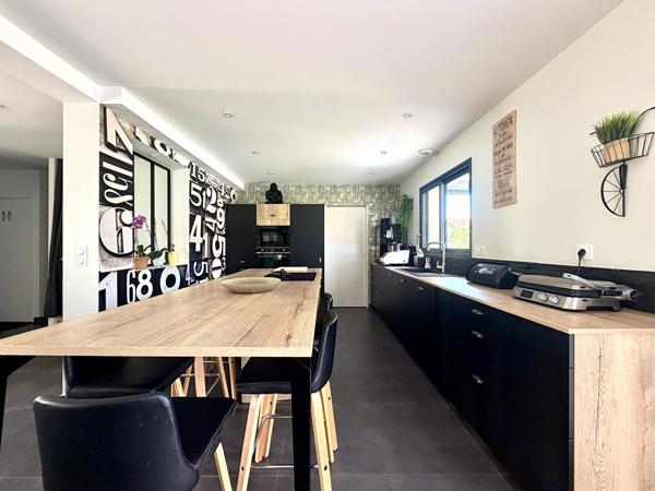 À LOUER ? Superbe maison familiale avec piscine à Chanceaux-sur-Choisille