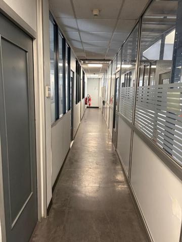 Local commercial VERRIERES LE BUISSON 1415.50 m²