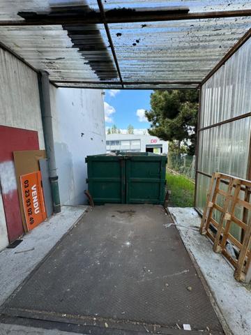 Local commercial VERRIERES LE BUISSON 1415.50 m²