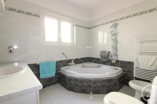 Maison à vendre  5 pièces - 149 m2 ROQUEBRUNE CAP MARTIN - 06