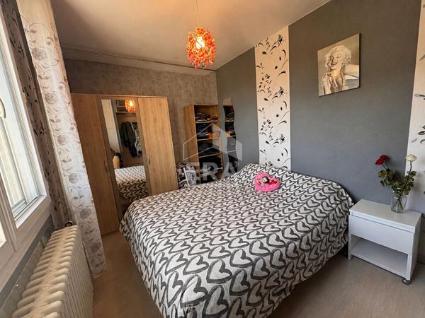 Maison Laragne Monteglin 5 pièce(s) 93.5 m2