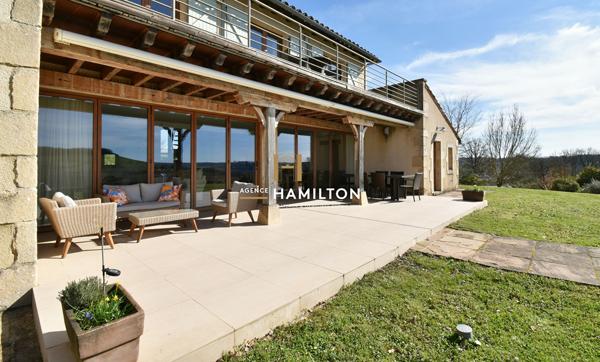 VILLA AVEC VUE SUR CORDES-SUR-CIEL - GARAGE, PISCINE ET PIGEONNIER AMENAGE Cordes sur ciel
