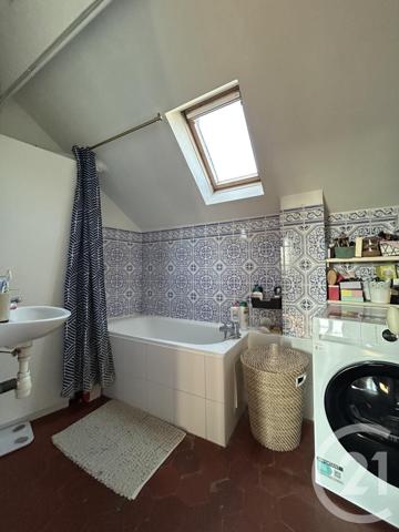 Appartement à vendre  3 pièces - 64,98 m2 FONTAINEBLEAU - 77