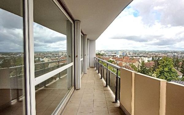 Appartement à louer    4 pièces • 97,36 m2 Montluçon