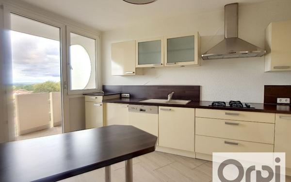 Appartement à louer    4 pièces • 97,36 m2 Montluçon
