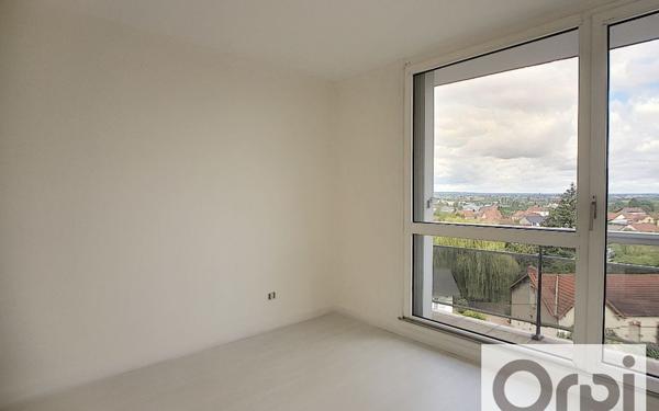 Appartement à louer    4 pièces • 97,36 m2 Montluçon