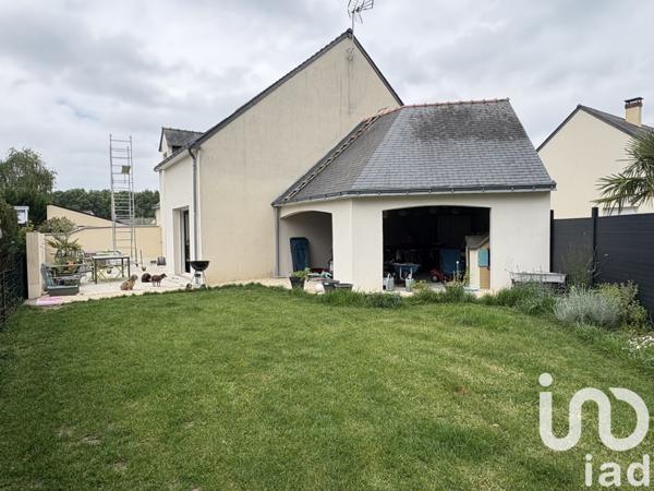 Maison 5 pièces de 115 m² à Vivy (49680)