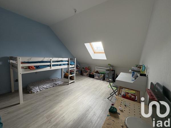 Maison 5 pièces de 115 m² à Vivy (49680)