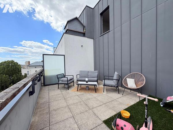 T3 AVEC TERRASSE RUE DE NANTES !