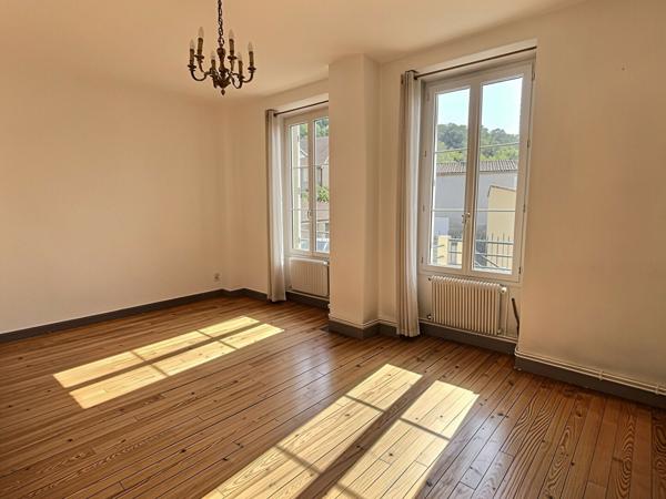 Appartement 3 pièces avec terrasse à Figeac
