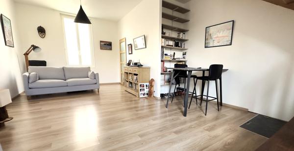 MAISON DE VILLE PROCHE TOUTES COMMODITÉS