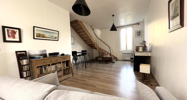 MAISON DE VILLE PROCHE TOUTES COMMODITÉS