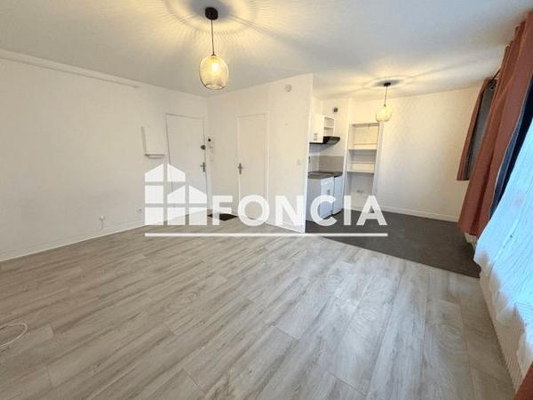 Location Studio 27.64 m² - Rouen 76000