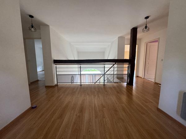 MAISON  171 m²  CARACTÈRE RÉNOVÉE 1700 M² TERRAIN MAGNY JOBERT