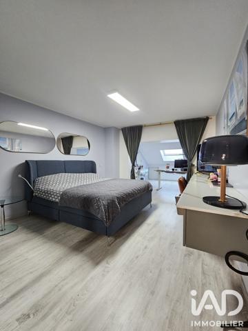 Maison à vendre 4 pièces 165 m² Mont-Saint-Martin