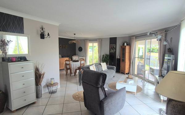 Maison à vendre    5 pièces • 154 m2 Bassens
